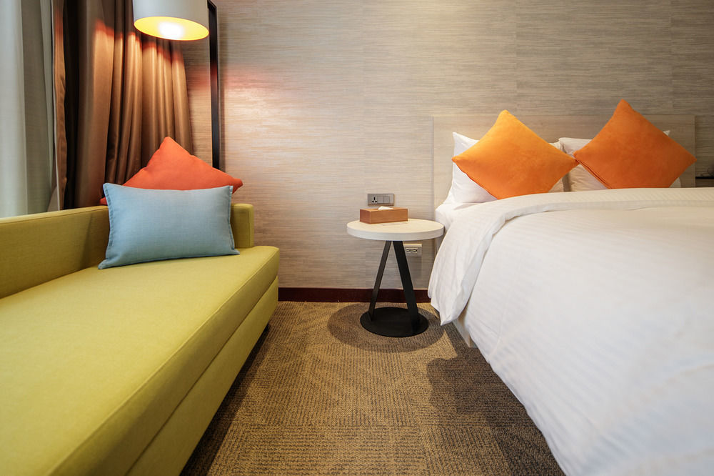 Via Hotel Taipei Station Екстер'єр фото