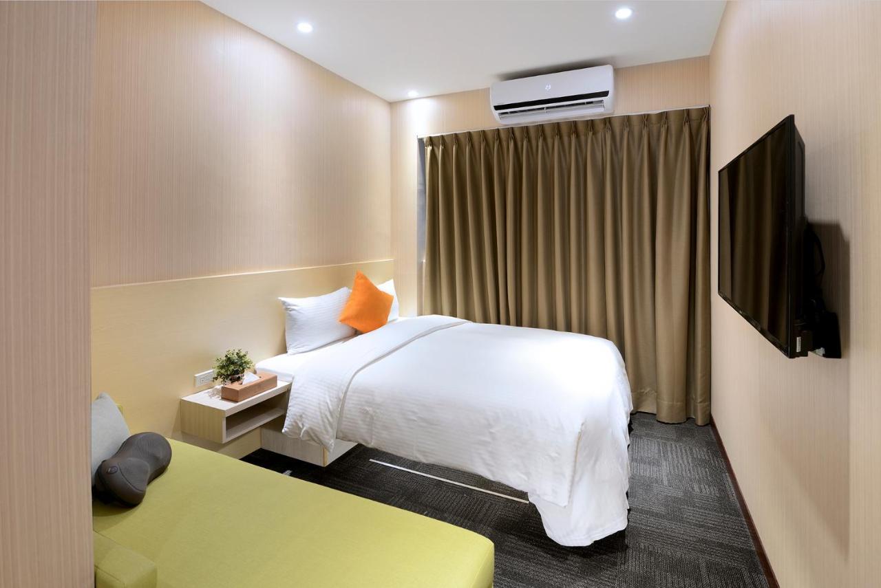 Via Hotel Taipei Station Екстер'єр фото